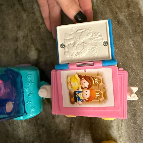 Disney Princess Parade Set - Picture 3 of 3